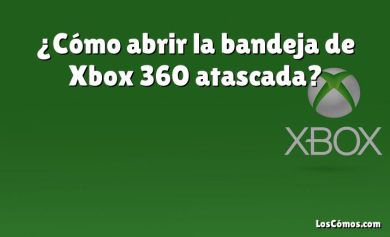 ¿Cómo abrir la bandeja de Xbox 360 atascada?
