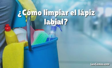 ¿Cómo limpiar el lápiz labial?